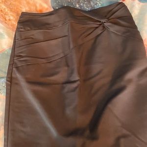 Black twist skirt from H&M (8)